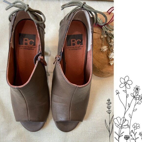 CLOSE OUT SALE!BC Footwear Picture It Brown Peep Toe Lace-Up Back Booties Size 7 - Picture 5 of 12